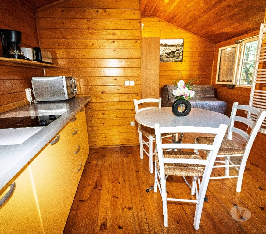 Appartement meublé Gard Ales - 30100 - Photos Vivastreet 5mn d'ALES Hôpital Lycée IMT STUDIO libre jusqu'en JUIN