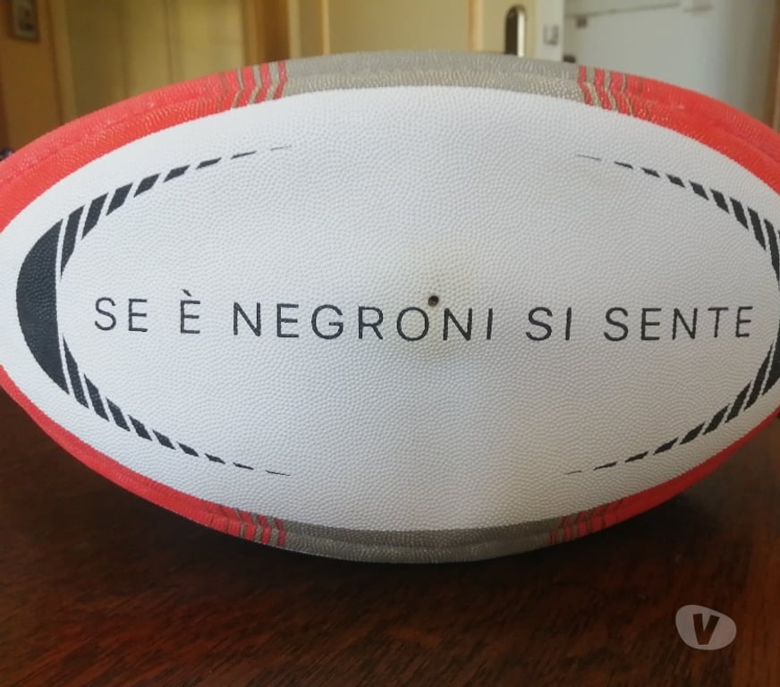 Matériel de sport Haute-Garonne La Salvetat St Gilles - 31880 - Photos Vivastreet Ballon de rugby