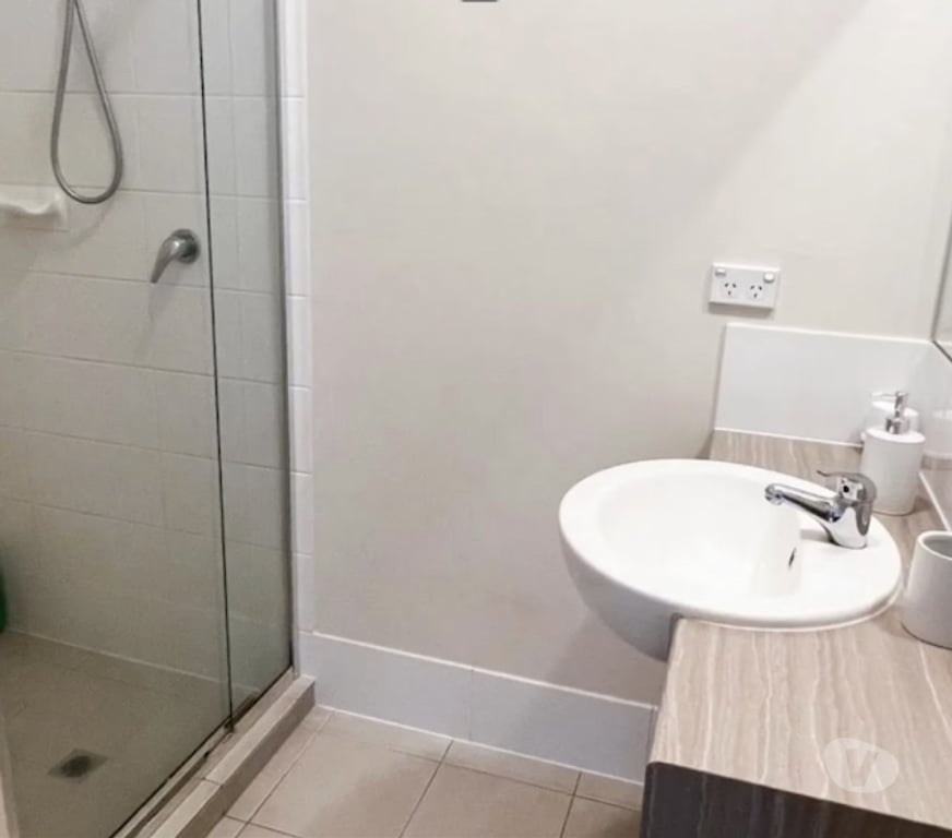 location saisonniere Hautes-Pyrénées Bagneres de Bigorre - Photos Vivastreet LOCATION AU MILIEU DES MONTAGNES ENNEIGEES