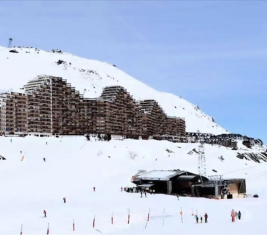 location saisonniere Hautes-Pyrénées Bagneres de Bigorre - Photos Vivastreet LOCATION AU MILIEU DES MONTAGNES ENNEIGEES