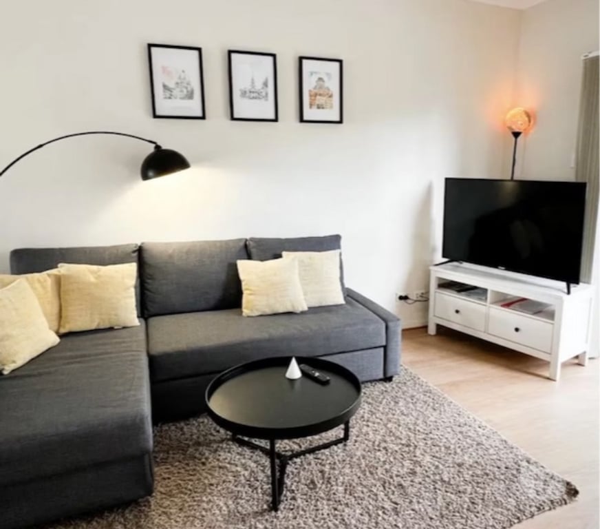 location saisonniere Hautes-Pyrénées Bagneres de Bigorre - Photos Vivastreet LOCATION AU MILIEU DES MONTAGNES ENNEIGEES