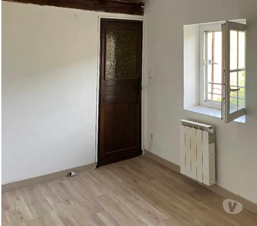 Location appartement Alpes-Maritimes Le Bar sur Loup - 06620 - Photos Vivastreet maison de village 3 P 44 m2