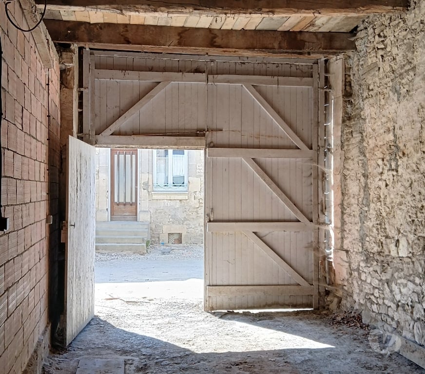 Vente Immeuble Haute-Marne Mussey sur Marne - 52300 - Photos Vivastreet Ensemble immobilier Maison avec 2 granges et terrain