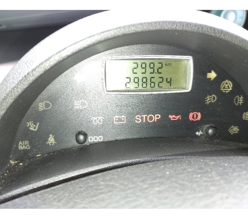 Voiture d'occasion Haute-Marne Fresnes sur Apance - 52400 - Photos Vivastreet CITROEN C8 2.2HDI