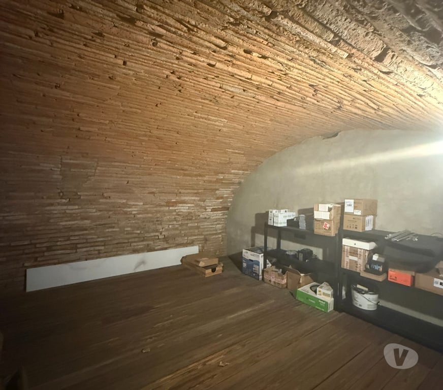 bureaux locaux Tarn-et-Garonne Bressols - 82710 - Photos Vivastreet Bureaux 34 m² + cave voutée – Bressols centre