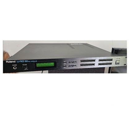 Photos Vivastreet ROLAND U110 expandeur module son