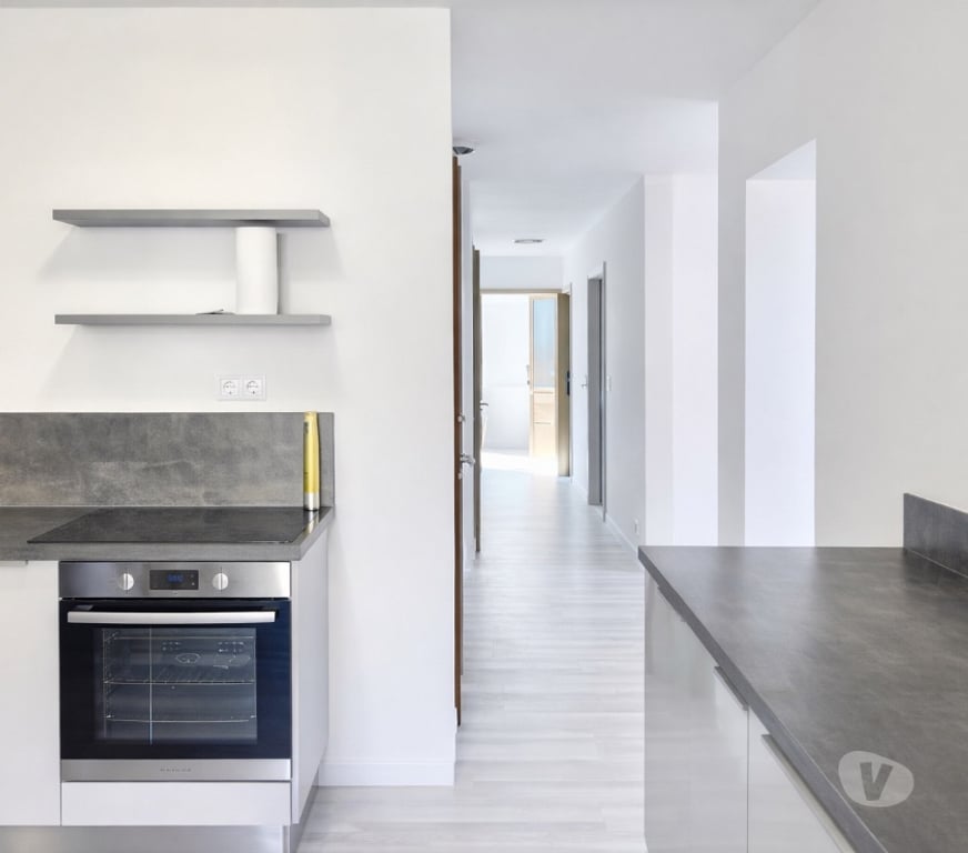 Appartements à vendre Haute-Corse Biguglia - 20620 - Photos Vivastreet Appartement T4 de 104 m² Haute-Corse – 285000 €