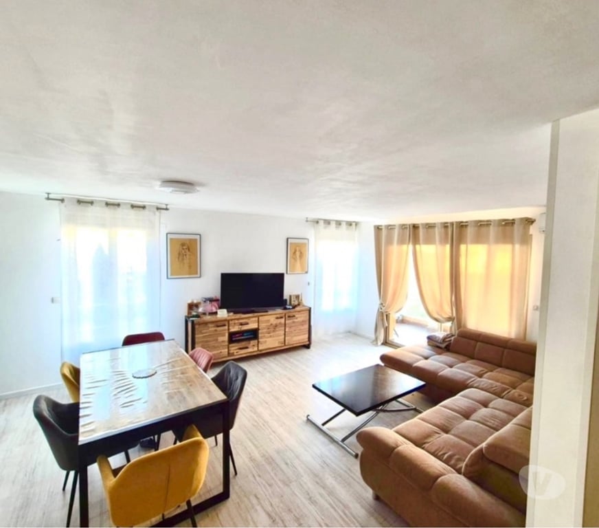 Appartements à vendre Haute-Corse Biguglia - 20620 - Photos Vivastreet Appartement T4 de 104 m² Haute-Corse – 285000 €