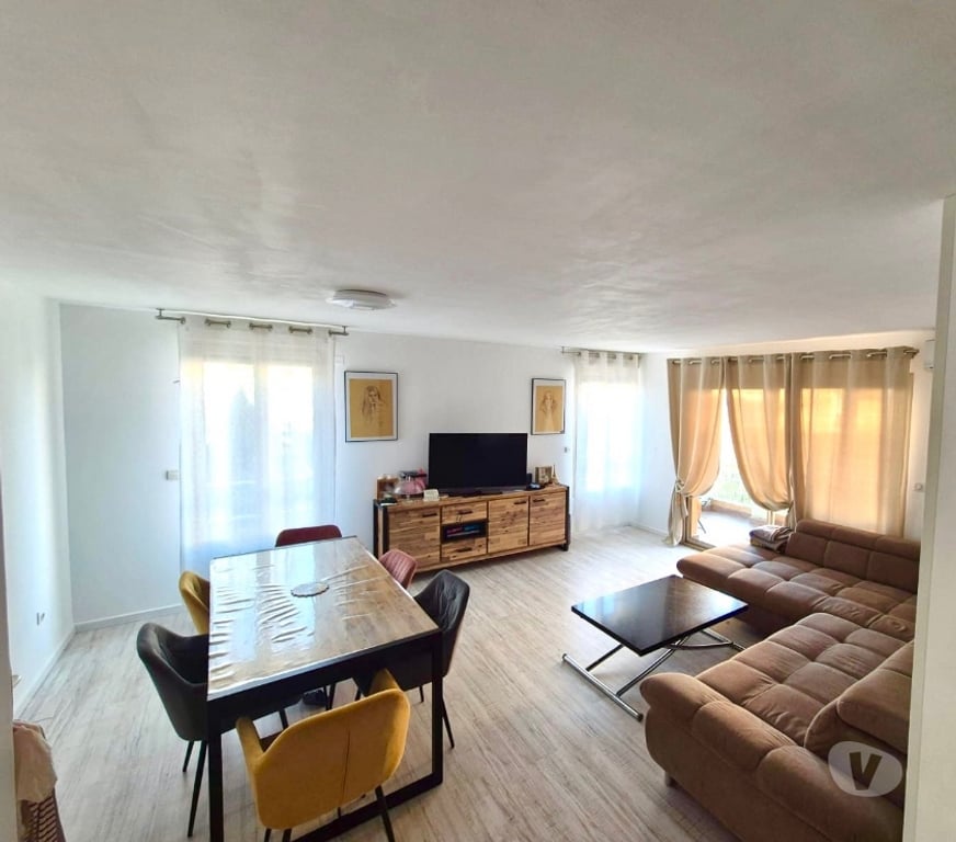 Appartements à vendre Haute-Corse Biguglia - 20620 - Photos Vivastreet Appartement T4 de 104 m² Haute-Corse – 299 000 €