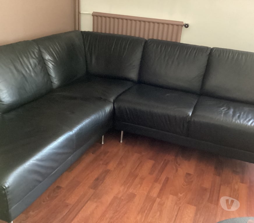 Ameublement & art de la table Val-de-Marne Vincennes - 94300 - Photos Vivastreet Canapé en cuir IKEA. (+ 5 coussins)