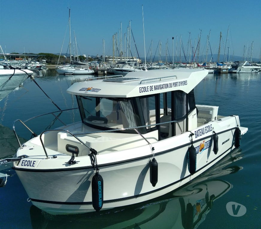Fond de Commerce a vendre Var Hyeres - 83400 - Photos Vivastreet A céder activité de bateau école