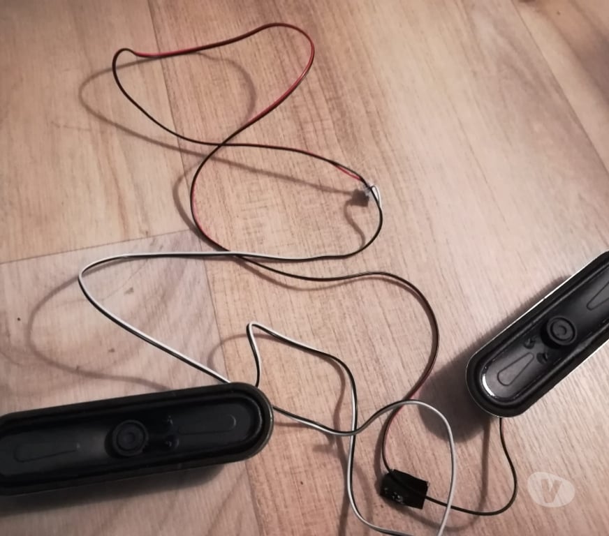 Informatique Haute-Garonne Beauzelle - 31700 - Photos Vivastreet lot de 8 haut parleurs de télévision