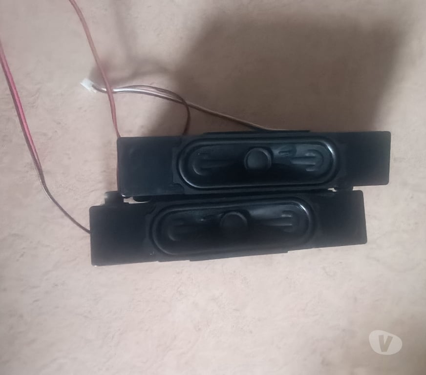 Informatique Haute-Garonne Beauzelle - 31700 - Photos Vivastreet lot de 8 haut parleurs de télévision