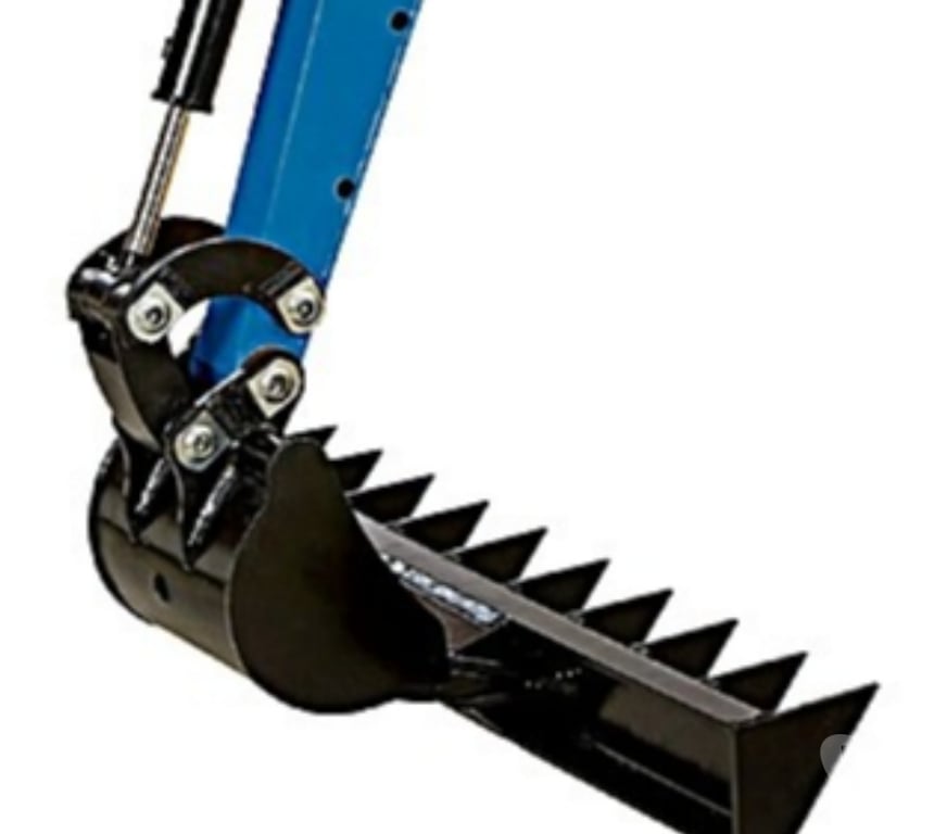  Moselle Boulay - Photos Vivastreet Mini-pelle Minipelle LOCATION