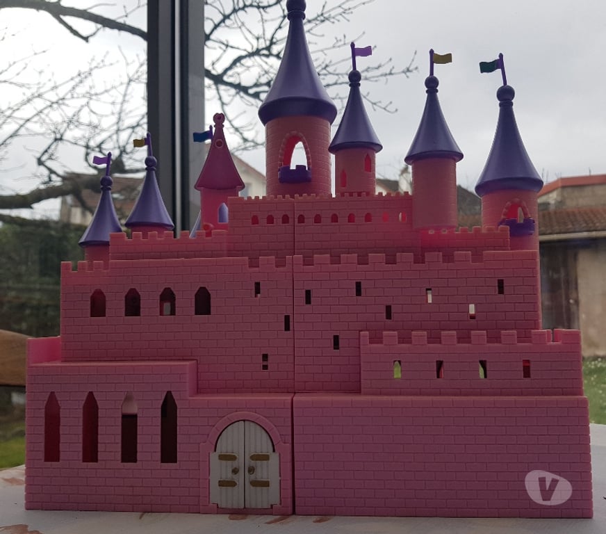 Jeux - Jouets Essonne Juvisy sur Orge - 91260 - Photos Vivastreet chateaux de princesses