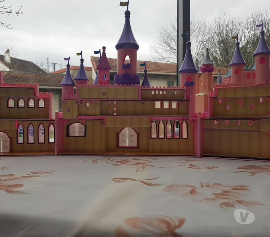 Jeux - Jouets Essonne Juvisy sur Orge - 91260 - Photos Vivastreet chateaux de princesses