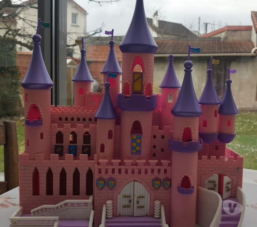Jeux - Jouets Essonne Juvisy sur Orge - 91260 - Photos Vivastreet chateaux de princesses