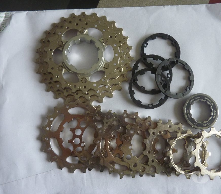 Matériel de sport Pyrénées-Atlantiques Anglet - 64600 - Photos Vivastreet CASSETTE SHIMANO