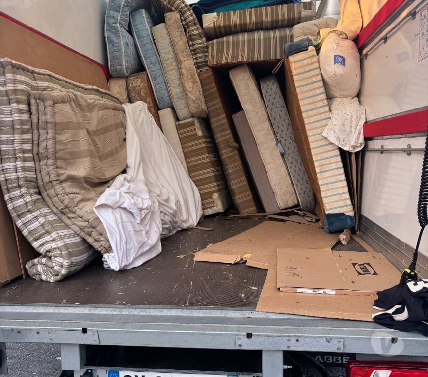 Déménageurs Pyrénées-Atlantiques Pau - 64000 - Photos Vivastreet Débarras-Maison-Cave-Grenier-Succession-Déménagement