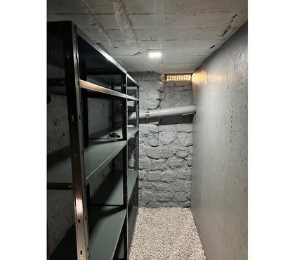 Vente Parking Levallois Perret Hauts-de-Seine - Photos Vivastreet Cave entièrement refaite à neuf