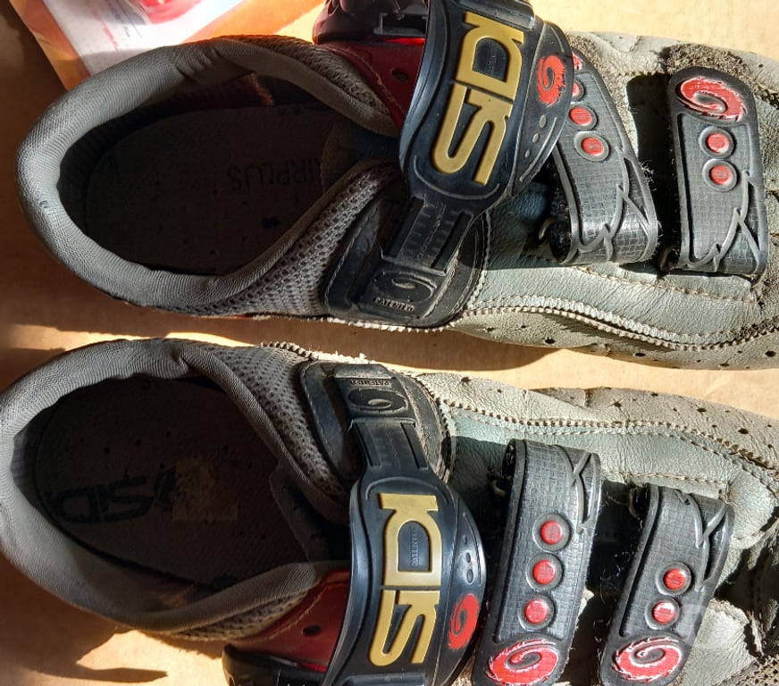 Matériel de sport Pyrénées-Atlantiques Anglet - 64600 - Photos Vivastreet CHAUSSURES VELO