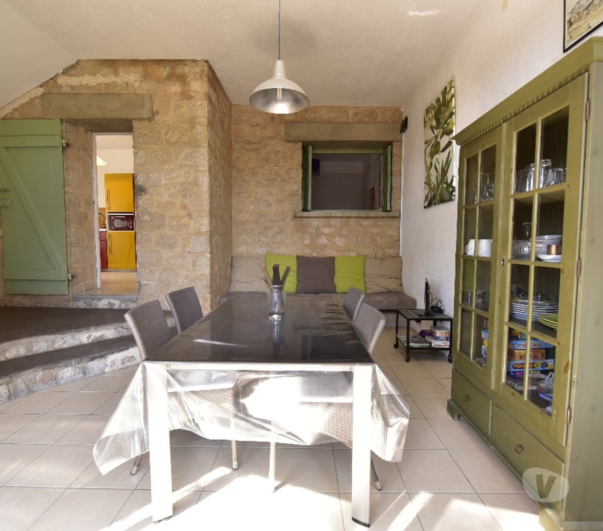 Appartement meublé Bouches-du-Rhône Cassis - 13260 - Photos Vivastreet T2 3 dans villa avec jardin