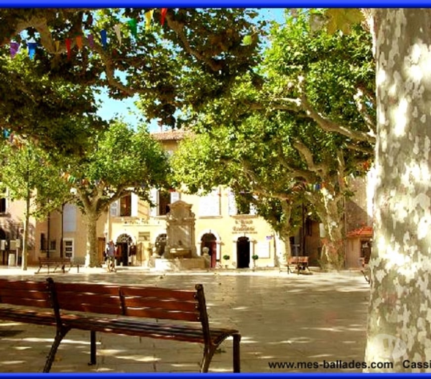 Appartement meublé Bouches-du-Rhône Cassis - 13260 - Photos Vivastreet T2 3 dans villa avec jardin