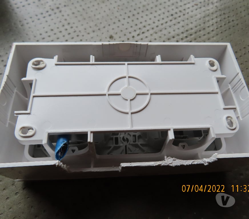  Pyrénées-Atlantiques Anglet - 64600 - Photos Vivastreet BLOC PRISES ETHERNET