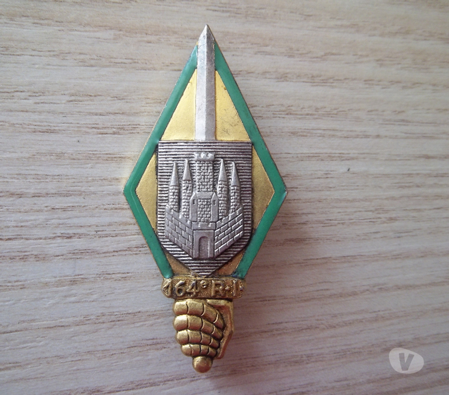 Collection Manche Valognes - 50700 - Photos Vivastreet insigne militaire collection 164e Régiment d'Infanterie