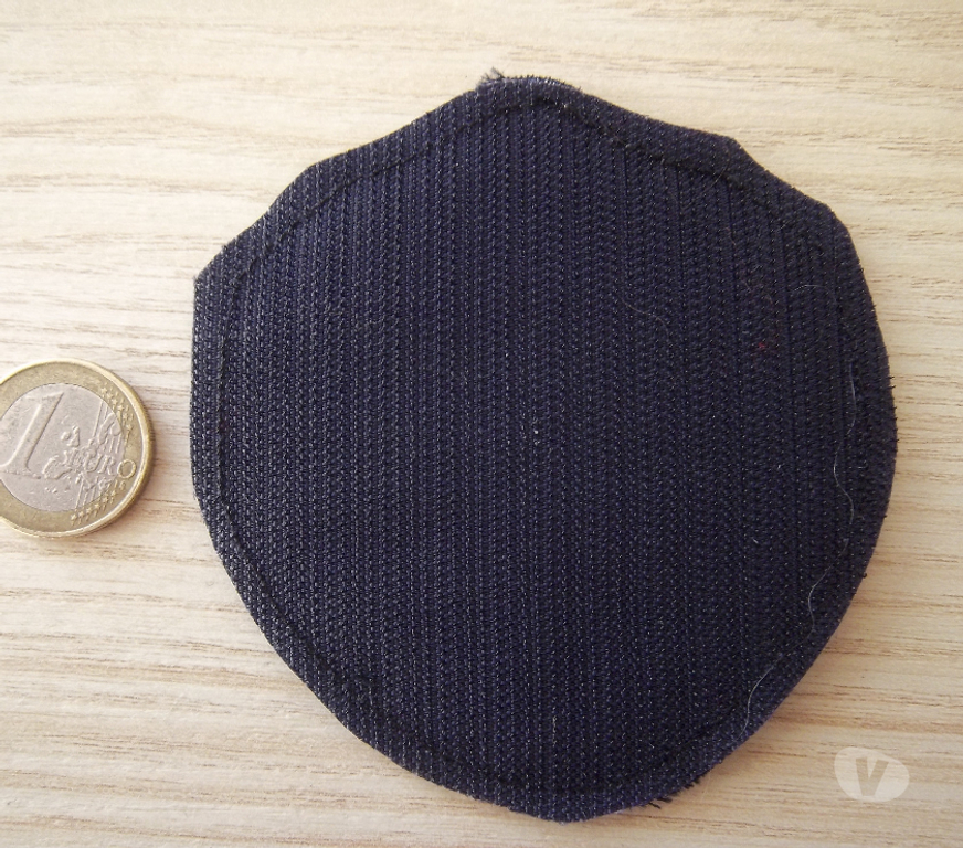 Collection Manche Valognes - 50700 - Photos Vivastreet écusson 11ème compagnie de commandement parachutiste