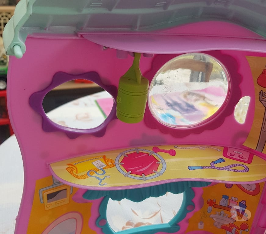 Jeux - Jouets Essonne Juvisy sur Orge - 91260 - Photos Vivastreet maison et figurines petshops