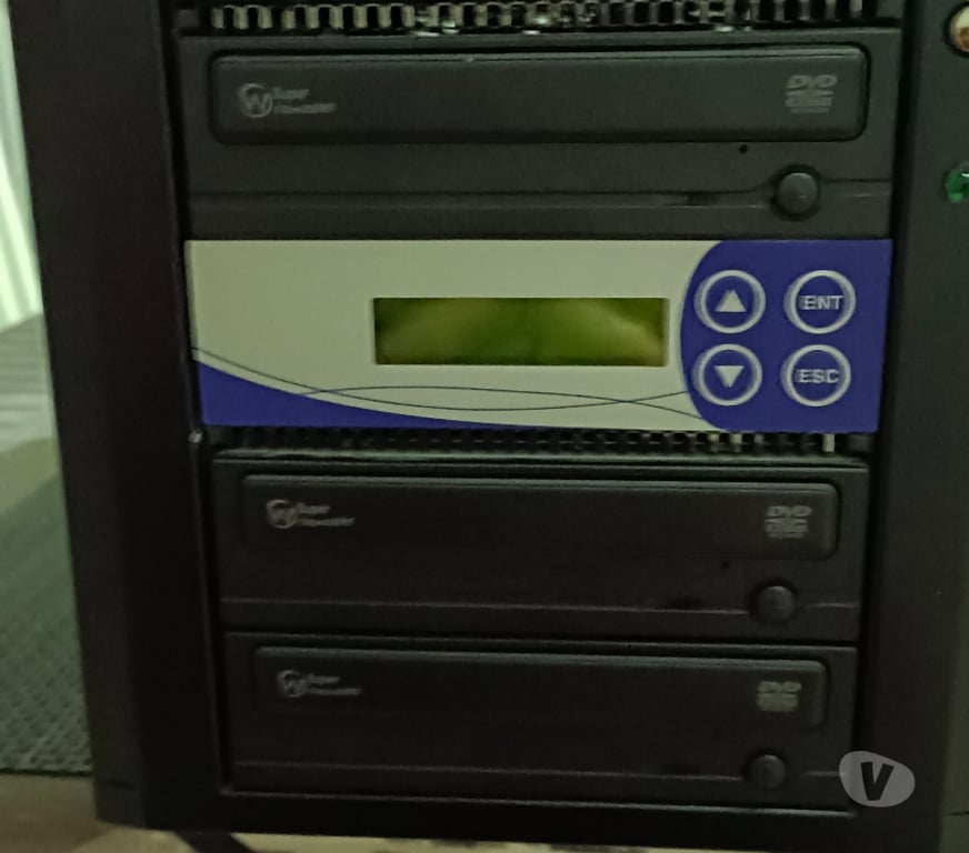 Informatique Seine-Saint-Denis Noisy le Grand - 93160 - Photos Vivastreet Adr Whirlwind tour de duplication CD et DVD RW