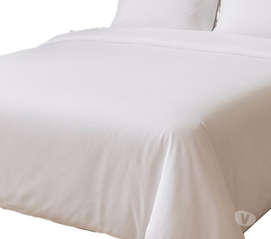 Ameublement & art de la table Charente-Maritime La Rochelle - 17000 - Photos Vivastreet 1 Grande Housse de couette 2 personnes haute Gamme 25 Euros