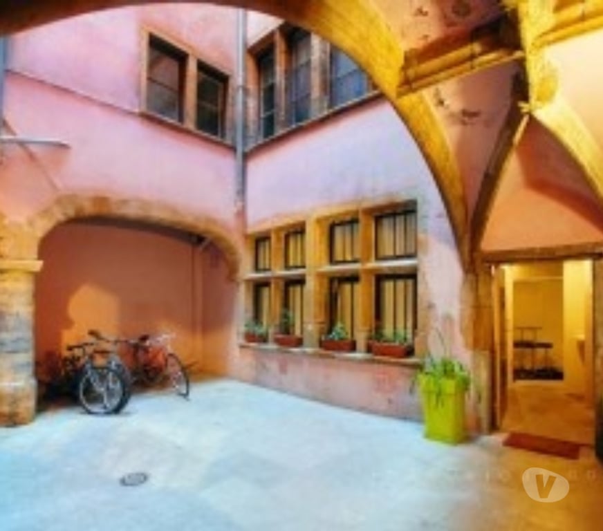 Appartements à vendre Rhône Lyon - Photos Vivastreet T3 80m2 type Loft dans le Vieux Lyon - Direct Propriétaire