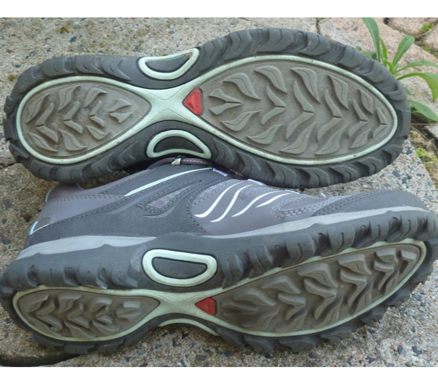 Matériel de sport Maine-et-Loire Murs Erigne - 49610 - Photos Vivastreet Randonnée - chaussures femme T38