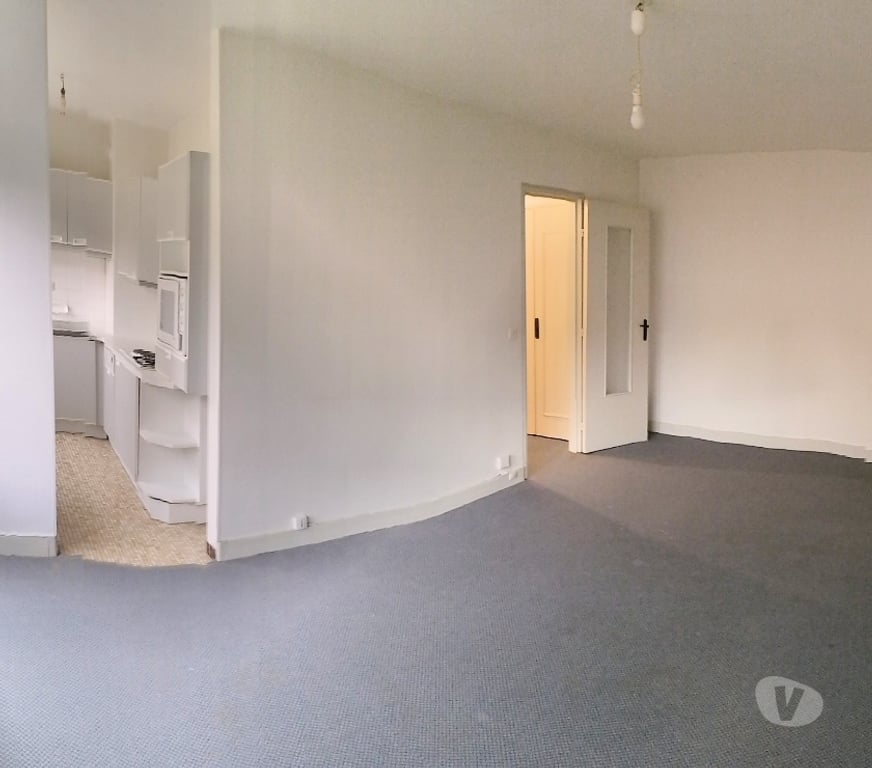 Appartements à vendre Marne Reims - Photos Vivastreet F1-31m2-libre avec parking