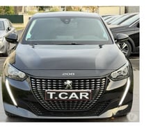 Photos Vivastreet PEUGEOT 208 STYLE 100 CH ESSENCE EAT8 AUTOMATIQUE AN 2023