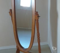 Miroir sur pied