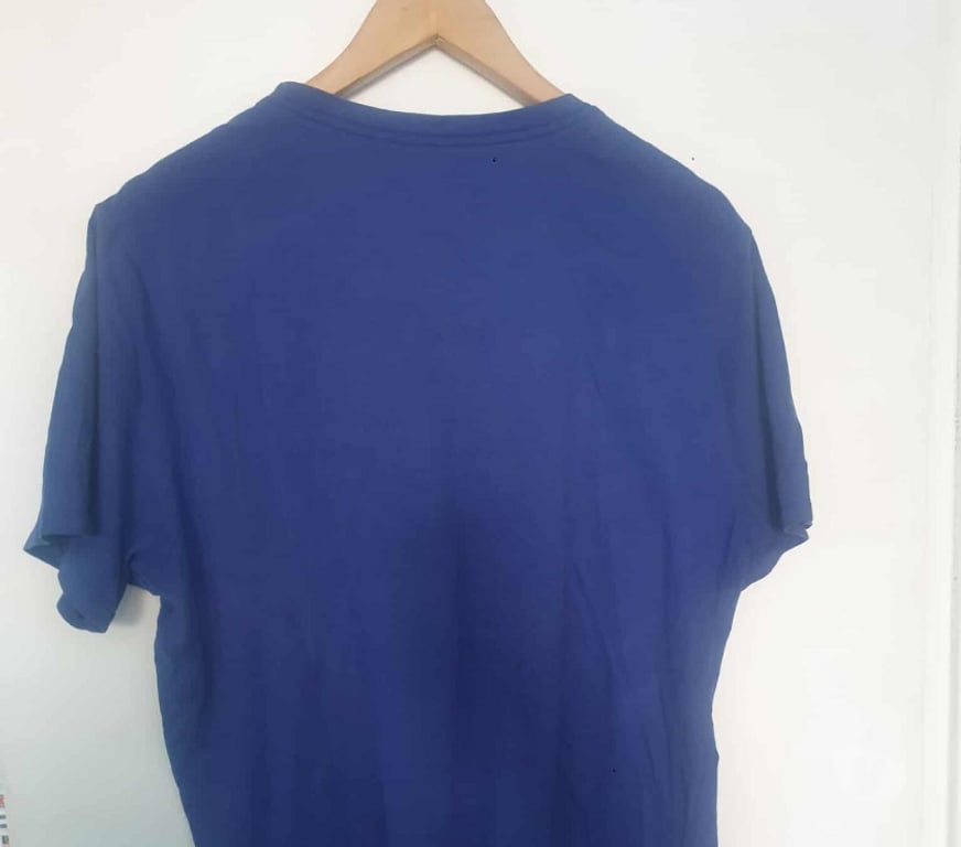 Vêtements occasion Paris Paris 5ème ardt - 75005 - Photos Vivastreet T-shirt Nike Air bleu & orange – Taille XL