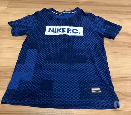 Vêtements occasion Epinay sur Seine Seine-Saint-Denis - Photos Vivastreet Tee-shirt Nike FC