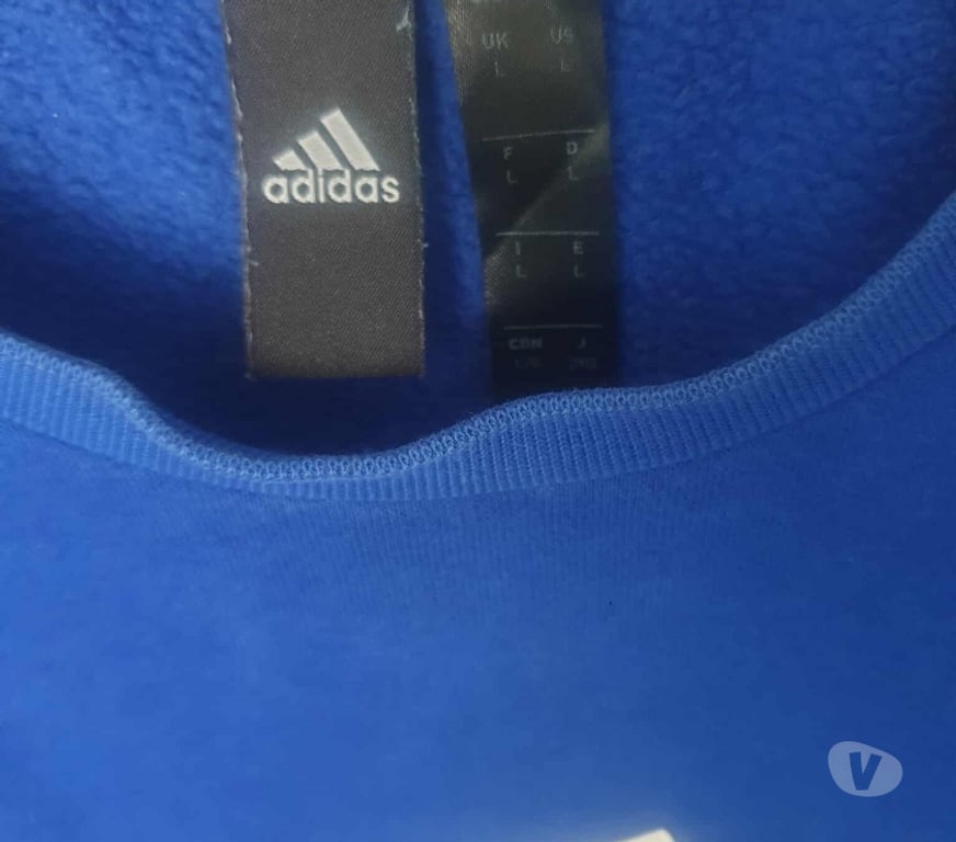 Vêtements occasion Paris Paris 5ème ardt - 75005 - Photos Vivastreet Sweat Adidas homme XL