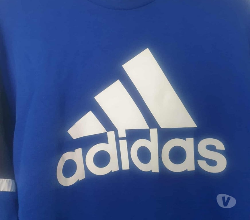 Vêtements occasion Paris Paris 5ème ardt - 75005 - Photos Vivastreet Sweat Adidas homme XL