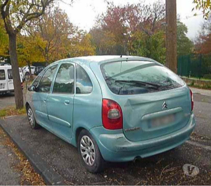 Voiture d'occasion Bouches-du-Rhône Marseille - Photos Vivastreet Citroën Picasso 2.0 HDi90 Exclusive
