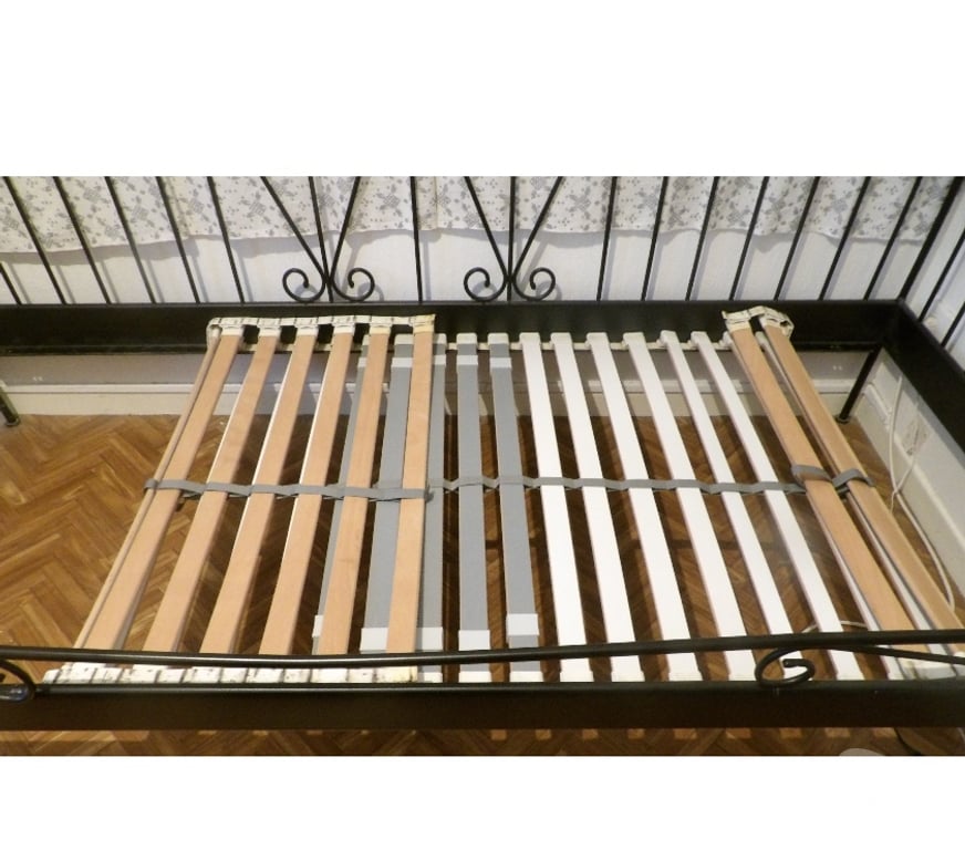 Ameublement & art de la table Isère St Clair de la Tour - 38110 - Photos Vivastreet Lit banquette 1 personne avec sommier lattes et matelas