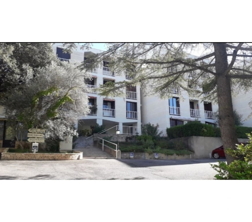 location saisonniere Alpes-de-Haute-Provence Greoux les Bains - 04800 - Photos Vivastreet Idéal appart. avec chambre à 200m des Thermes