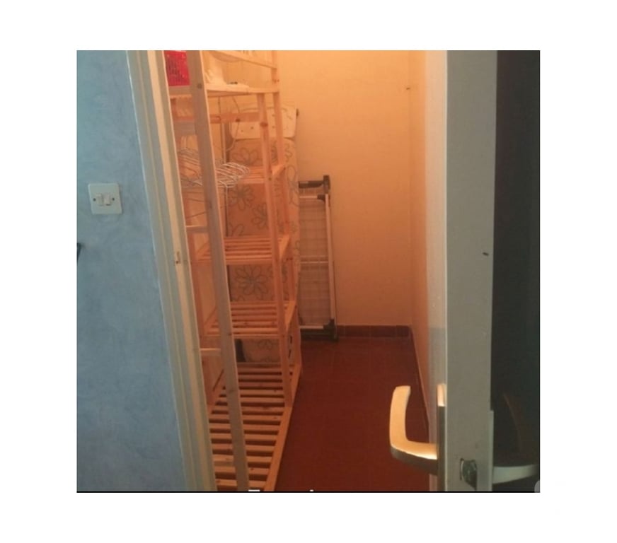 location saisonniere Alpes-de-Haute-Provence Greoux les Bains - 04800 - Photos Vivastreet Idéal appart. avec chambre à 200m des Thermes