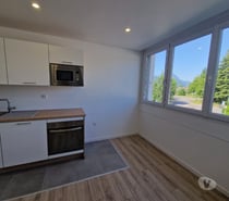 lumineux appartement 93 m2, rénové à neuf