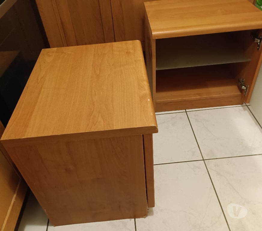 Ameublement & art de la table Paris Paris 6ème ardt - 75006 - Photos Vivastreet 2 meubles table chevet IKEA en bois 2 commodes de lit