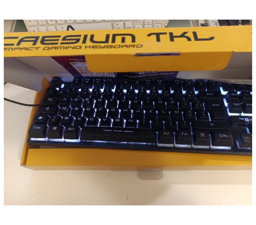 Informatique Paris Paris 6ème ardt - 75006 - Photos Vivastreet clavier gamer mini RGB multi couleur animer PC PS4 PS5 XBOX