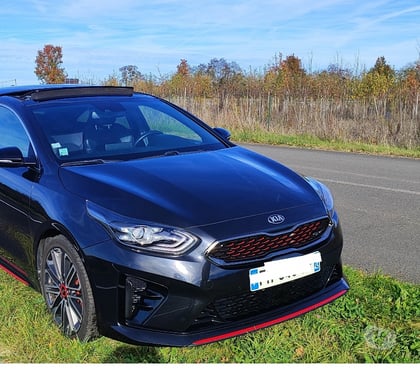 Vente voiture St Denis en Val Loiret - Photos Vivastreet KIA PROCEED 1.6 GT 204cv